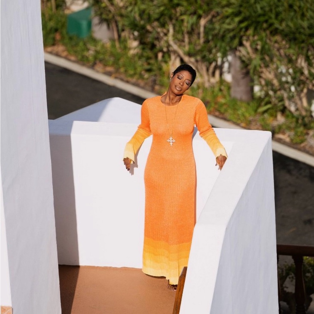 Women’s long sleeve open back maxi dress - Jenee Naylor